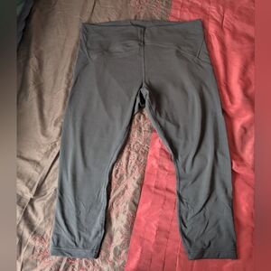 Lululemon Cropped Black Leggings 18